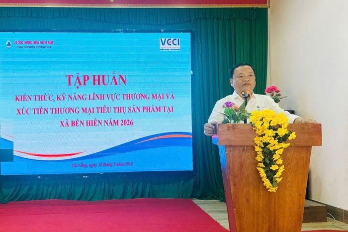 Ông Nguyễn Quang Lâm - Phó Trưởng phòng Quản lý thương mại, Sở Công Thương thành phố Đà Nẵng đề nghị các báo cáo viên cần tăng cường hướng dẫn trực tiếp, theo phương pháp “cầm tay chỉ việc” cho các học viên.