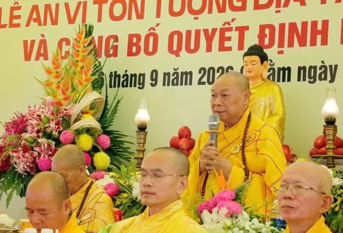 Hòa thượng Thích Từ Nghiêm ban đạo từ 