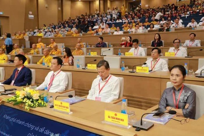 Lãnh đạo tham dự