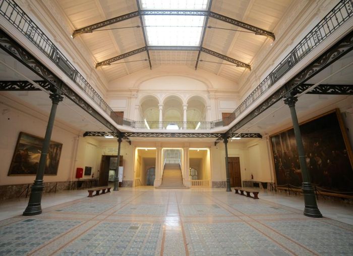 Bảo tàng Nghệ thuật và Lịch sử Hoàng gia trong không gian Công viên Cinquantenaire. Nguồn: bruxellesmabelle