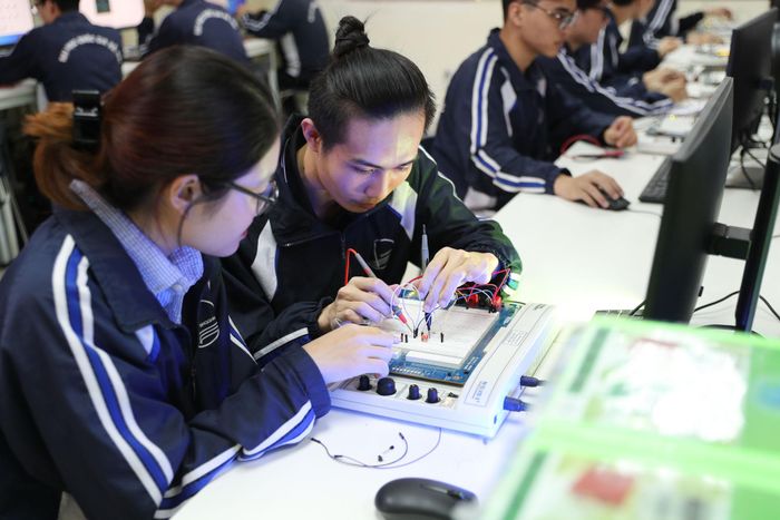 Không có tài nguyên nào quý hơn nhân tài. Không có khoản đầu tư nào mang lại hiệu quả lâu dài hơn đầu tư cho giáo dục, khoa học và công nghệ.