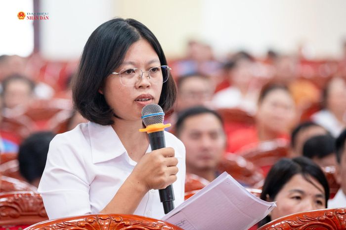 Phó trưởng Phòng Văn hóa xã hội xã Kép Nguyễn Thịnh Nguyện phát biểu ý kiến