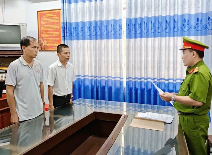 Cơ quan Công an thi hành các quyết định đối với Lê Minh Dũng và Đặng Quốc Huy.