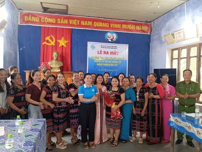 Lễ ra mắt mô hình “Gia đình hội viên, phụ nữ không có trẻ hư, không có người nghiện ma túy” tại một số xã trên địa bàn TP Huế.