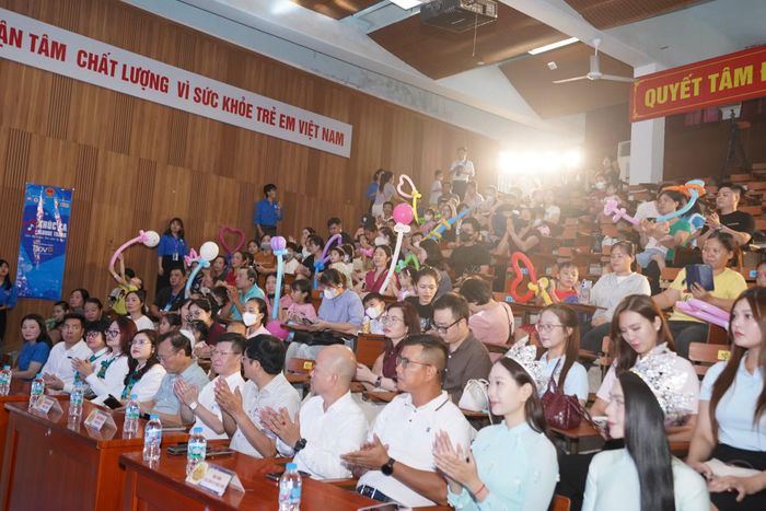 Một số tiết mục tại chương trình.