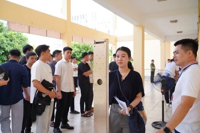 Năm 2026 lần đầu tiên thực hiện xác thực sinh trắc học đối với thí sinh tham dự kỳ thi văn bằng 2 Công an trên máy tính.