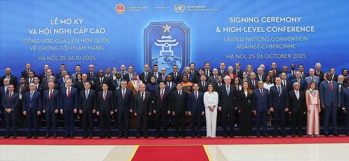 Việc tổ chức thành công Lễ mở ký Công ước LHQ về chống tội phạm mạng tại Hà Nội tháng 10/2025 tạo dấu ấn đặc biệt và tăng cường uy tín của Việt Nam trên trường quốc tế. Ảnh TTXVN.