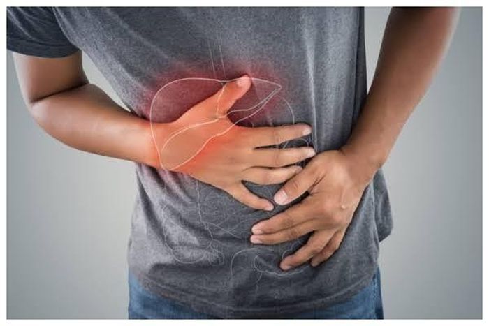 Một số bệnh gan có thể gây ngứa da kéo dài. Ảnh minh họa