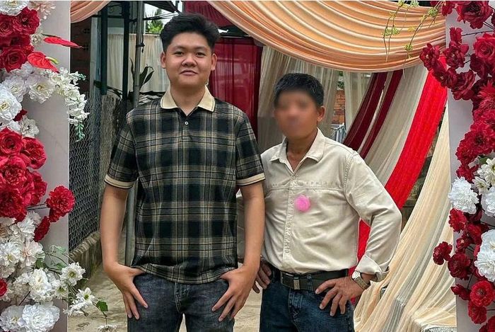 Anh Phan Văn Khải (bên trái) mất liên lạc từ ngày 16/9. Ảnh NDCC