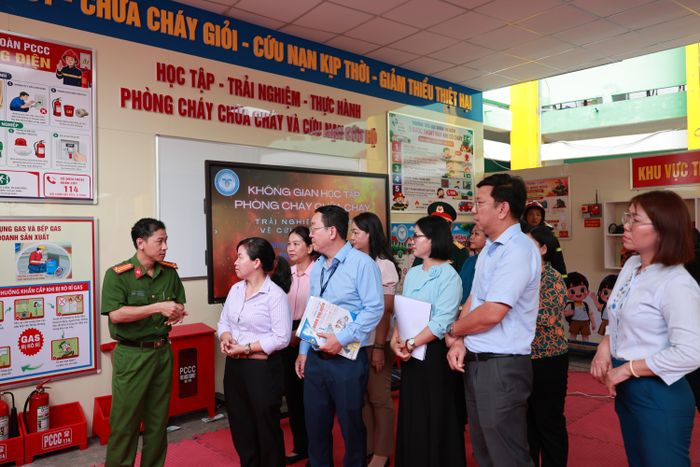 Tại lễ ra mắt mô hình, Trung tá Lê Tấn Châu, Phó Trưởng Phòng Cảnh sát PCCC&CNCH CATP nhấn mạnh: "Mục tiêu của công tác tuyên truyền không chỉ là để người dân “biết” về PCCC mà quan trọng hơn là hình thành phản xạ xử lý tình huống, đặc biệt là phản xạ thoát nạn". Từ đây, ông đề nghị BCH Đội Chữa cháy và Cứu nạn cứu hộ Khu vực 13 phải phối hợp chặt chẽ hơn nữa cùng BGH nhà trường phải phối hợp và đồng hành thường xuyên để duy trì và không ngừng đổi mới phương thức tiếp cận đối với các em học sinh