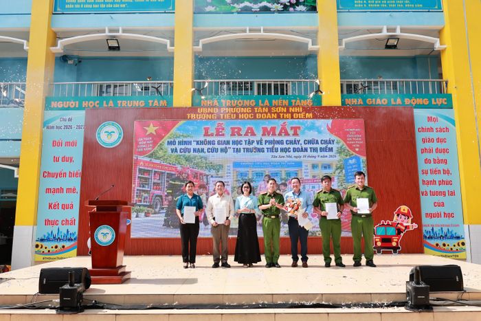 Ra mắt ban chỉ đạo mô hình 