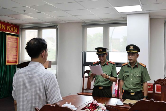 Phòng An ninh chính trị nội bộ Công an TPHCM ra Quyết định xử phạt vi phạm hành chính đối với Công ty L.A do ông P.L.H là người đại diện pháp luật về hành vi “sao chép tác phẩm mà không được phép của chủ sở hữu quyền tác giả theo quy định”