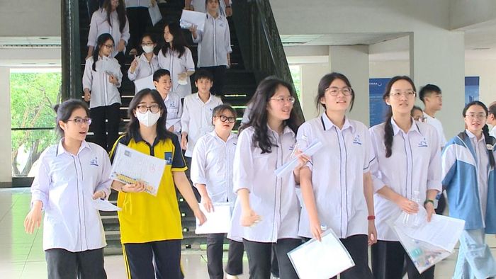 Dự thảo mới của Bộ GD&ĐT giới hạn số phương thức tuyển sinh và mở rộng đối tượng đăng ký. Ảnh: Báo Chính phủ.