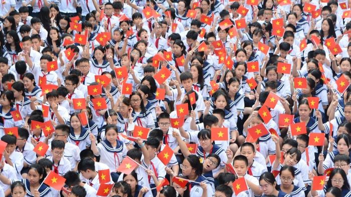 Dự thảo mới của Bộ Giáo dục và Đào tạo có tác động đến nhiều nhóm đối tượng khác nhau. Ảnh: CaféF.