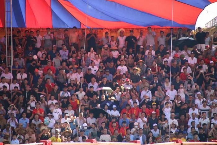 Ngay từ sáng sớm đã rất đông du khách đến tham gia Lễ hội. Ảnh Duy Mạnh