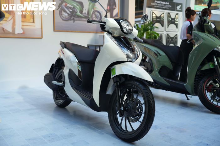 Thiết kế tổng thể Honda Sh mode 2027 với nhiều chi tiết ngoại hình được tinh chỉnh. (Ảnh: Hùng Cường)