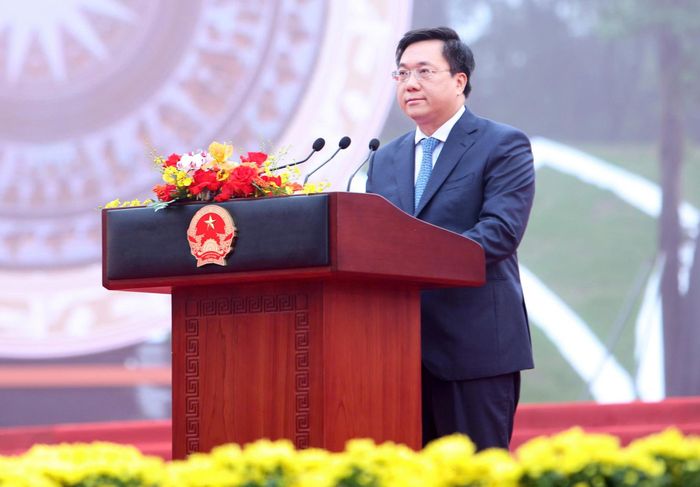Chủ tịch UBND tỉnh Phú Thọ Trần Duy Đông đọc diễn văn tại lễ kỷ niệm.