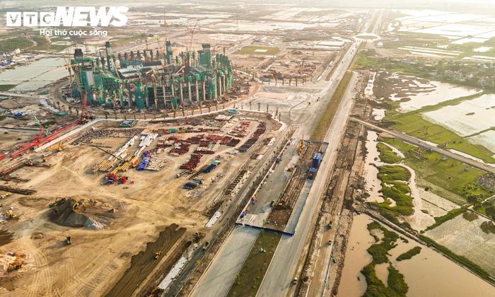 Khi hoàn thành, đại lộ 120m sẽ kết nối khu đô thị thể thao với Quốc lộ 21C, Quốc lộ 1A và cao tốc Pháp Vân - Cầu Giẽ.