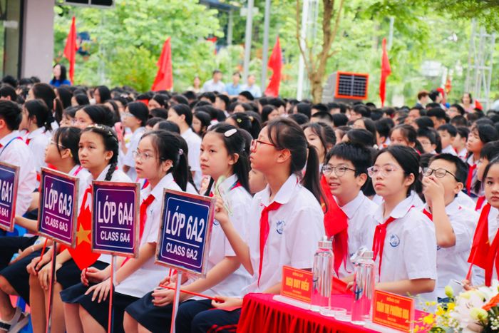 Học sinh Hà Nội khai giảng năm học mới 2026-2027.