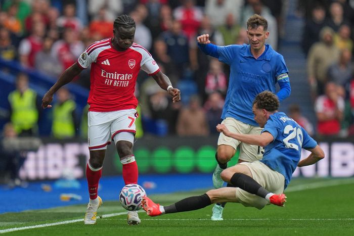 Arsenal thảm bại toàn diện trước Brighton. (Ảnh: Reuters)