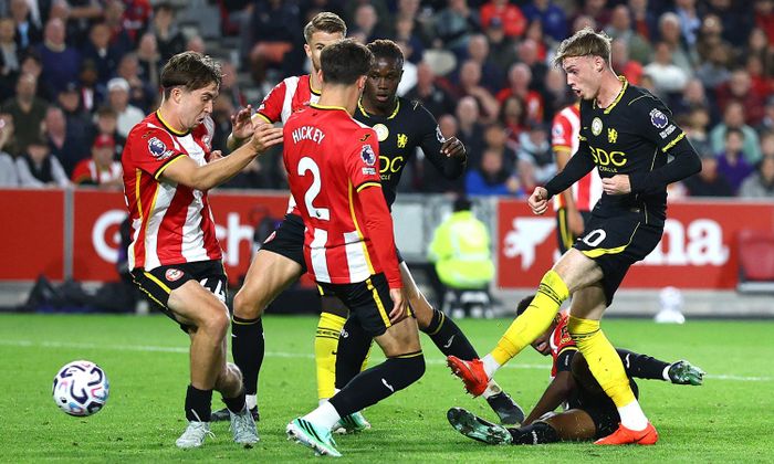 Chelsea thua Brentford 0-3. (Ảnh: Reuters)