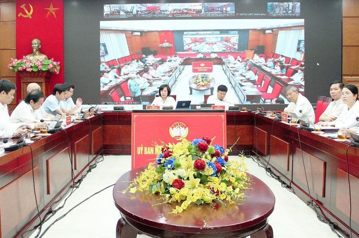 Quang cảnh hội nghị lấy ý kiến góp ý đối với Điều chỉnh tổng thể Quy hoạch phân khu đô thị sông Hồng tỷ lệ 1/5000. Ảnh: Lê Phương