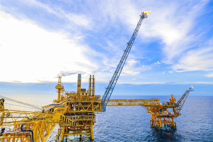 Giàn khai thác mỏ Sư Tử Trắng. Ảnh: Vietsovpetro