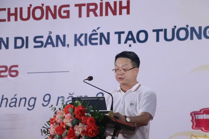 Phó Chủ tịch UBND xã Phù Đổng Nguyễn Đình Quang phát động chương trình “Phù Đổng Sáng tạo - Khơi nguồn di sản, kiến tạo tương lai”. Ảnh: Nguyễn Thuỷ