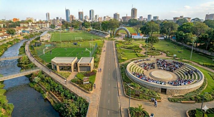 Một góc sông Nairobi sau khi được hồi sinh. Ảnh: Trang thông tin của Ủy ban Sông Nairobi