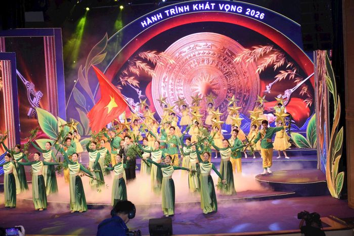 Tiết mục nghệ thuật đắc sắc tại chương trình. Ảnh: NV