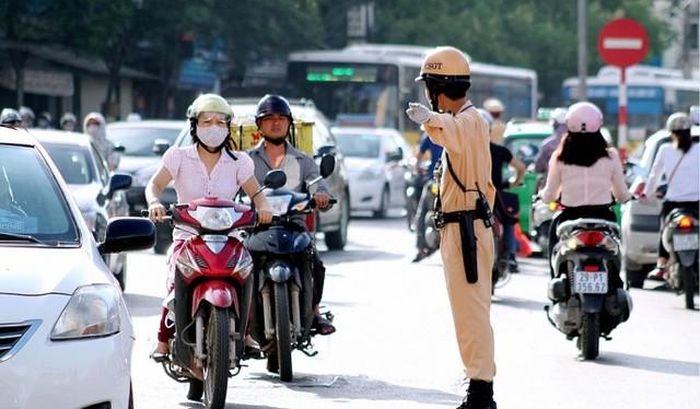 Các loại giấy phép lái xe được phân hạng cụ thể theo quy định của Luật Trật tự an toàn giao thông đường bộ. Ảnh minh họa: TL