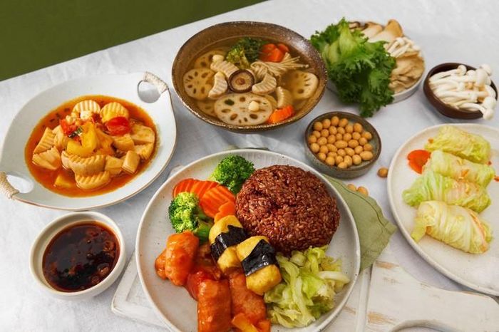 Ăn đúng là chế độ ăn phù hợp với nhu cầu của cơ thể. Ảnh: Nguồn magnific.com
