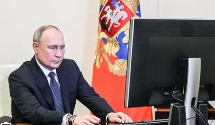Người dân tại các khu vực Donetsk, Lugansk, Kherson và Zaporizhzhia mà Nga tuyên bố sáp nhập cũng được đưa vào cuộc bầu cử. Ukraine và nhiều nước không công nhận việc Nga sáp nhập các khu vực này.