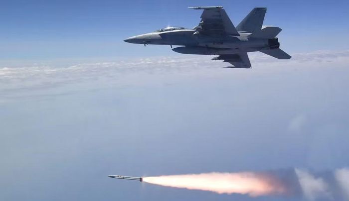 Tim Cahill, Chủ tịch bộ phận Tên lửa và Điều khiển Hỏa lực của Lockheed Martin, cho biết JATM là một trong những năng lực quan trọng đối với ưu thế trên không của Mỹ.