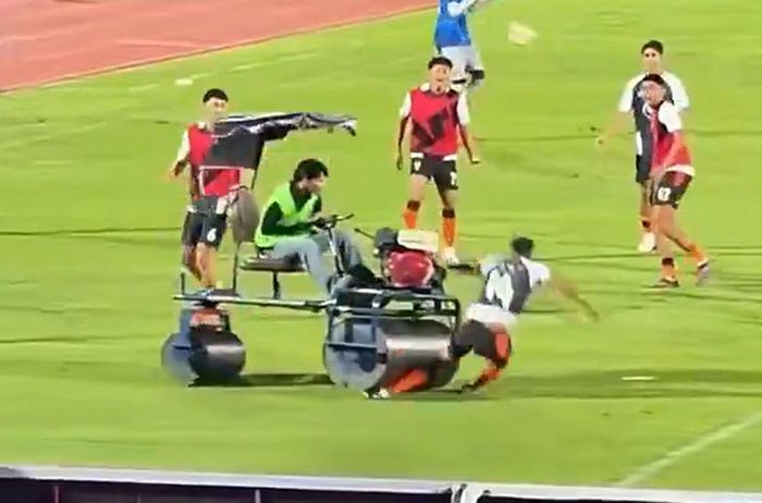  Townsend gặp sự cố khó tin ở Thái Lan. 