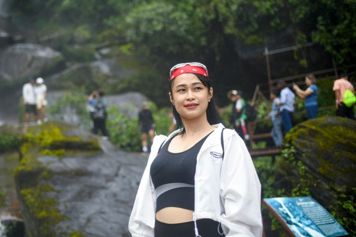  Tuyến trekking Nakee Cave đang thu hút lượng khách tăng đều trong vài năm gần đây, trong đó có cả du khách Việt Nam theo các tour kết hợp Nakhon Phanom - Bueng Kan bên dòng Mekong. 