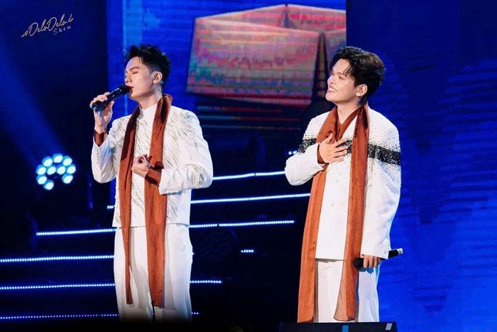 14 Casper và Bon Nghiêm hạnh phúc trong concert đầu tiên của cả hai