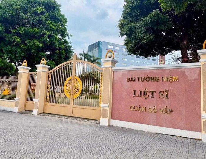 Ước tính có trên 100 thi thể các liệt sĩ được vận chuyển bằng xe quân sự về tập kết, xử lý và lấp đất tại các rãnh đất dọc tuyến đường phía trước Thành Cổ Loa (cũ), nay là Đài tưởng niệm liệt sĩ quận Gò Vấp