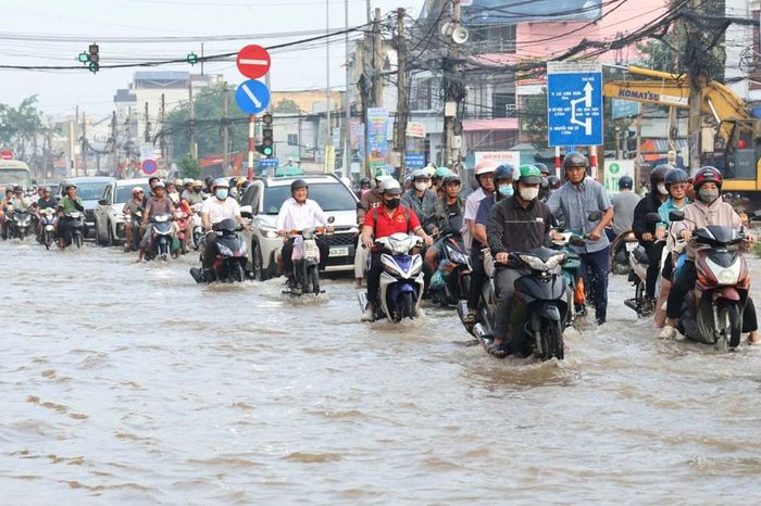 Triều cường gây ngập ở đường Cách Mạng Tháng Tám, TP. Cần Thơ vào giữa tháng 9.2026