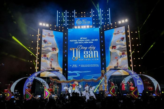 Hơn 3.000 nghệ sĩ, diễn viên và hơn 100 nghệ nhân cùng tham gia Festival, tạo nên sự gặp gỡ giữa những người thực hành, gìn giữ di sản với các chủ thể sáng tạo đương đại