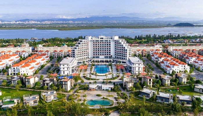 Trà Cổ Long Beach Hotel & Resort và Dự án Khu đô thị và du lịch cao cấp Trà Cổ được kỳ vọng tạo thêm cơ hội phát triển du lịch cao cấp cho Quảng Ninh