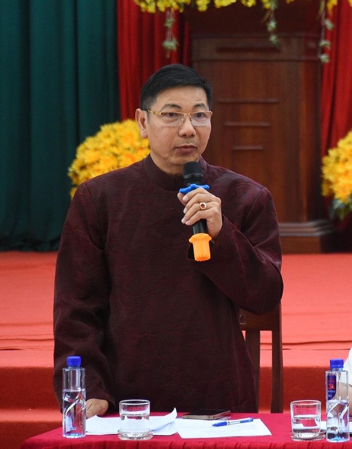 Thạc sĩ Lê Thế Song, Tổng đạo diễn chương trình nghệ thuật "Dấu thiêng muôn đời - Sáng ngời di sản"trong đêm khai mạc cho biết, chương trình có thời lượng 60 phút. Ảnh: Thành Công