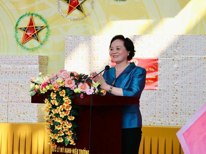 Phó Thủ tướng Phạm Thị Thanh Trà gửi lời chúc các cháu thiếu nhi đón Tết Trung thu vui tươi, ý nghĩa và luôn mạnh khỏe, chăm ngoan - Ảnh: chinhphu.vn/Thu Giang
