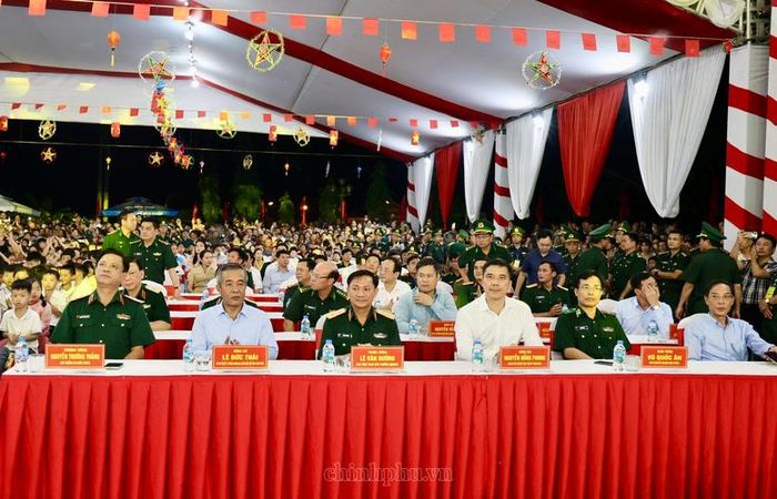 Các đại biểu dự chương trình "Biên cương - Đêm hội Trăng rằm" năm 2026 - Ảnh: chinhphu.vn/Thu Sa