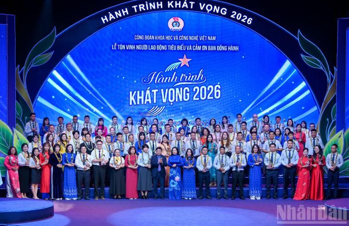 Người lao động tiêu biểu của ngành khoa học, công nghệ được vinh danh tại chương trình.