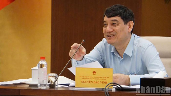 Đồng chí Nguyễn Đắc Vinh, Ủy viên Trung ương Đảng, Ủy viên Ủy ban Thường vụ Quốc hội, Chủ nhiệm Ủy ban Văn hóa và Xã hội.