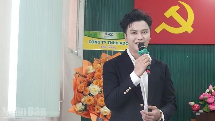 Nghệ sĩ Ưu tú Võ Minh Lâm phát biểu tại lễ công bố phát sóng chương trình Tài tử miệt vườn mùa 6. (Ảnh: LINH BẢO)