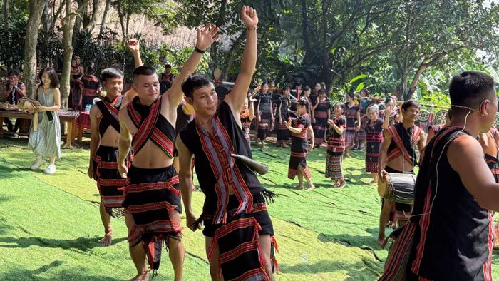 Không khí náo nhiệt của Tết mùa. (Ảnh: Ban tổ chức cung cấp)