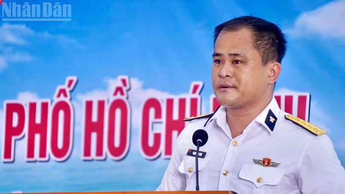  Đại úy Phạm Văn Thân, Trạm trưởng Trạm radar 590 phát biểu. 