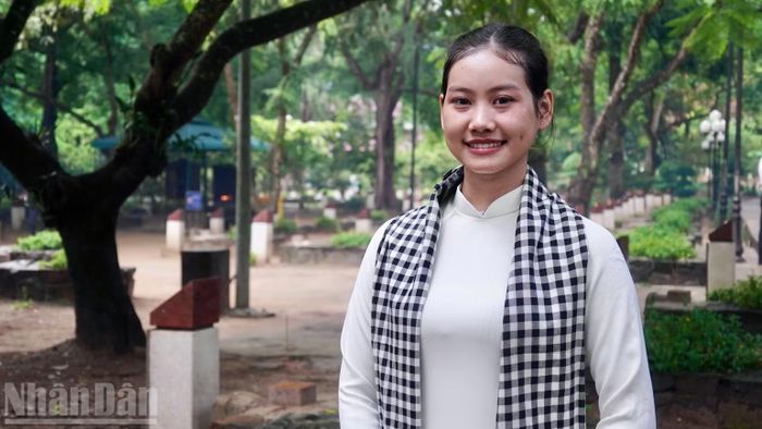  Đại biểu Vũ Thị Phương Linh, sinh viên Trường đại học Kinh tế Thành phố Hồ Chí Minh. 